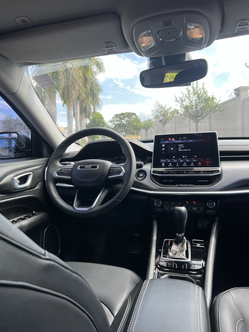 JEEP COMPASS 1.3 T270 TURBO FLEX LONGITUDE AT6