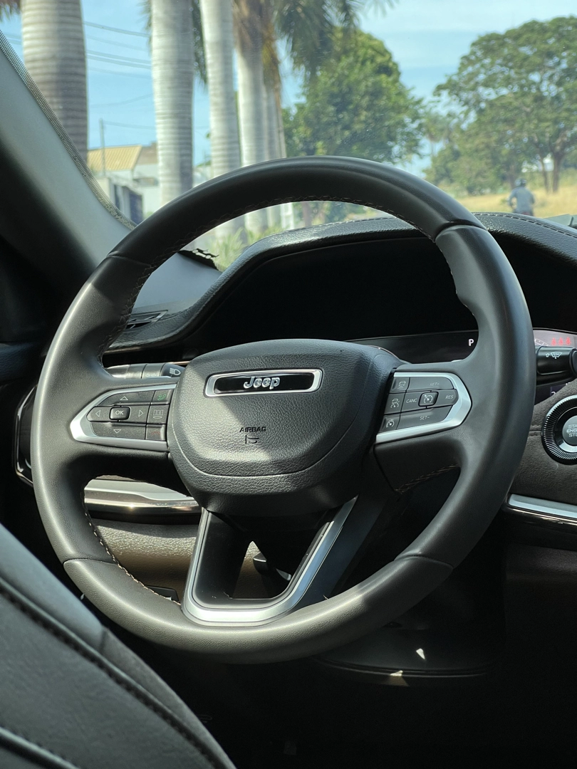 JEEP COMMANDER 2.0 TD380 TURBO DIESEL OVERLAND AT9