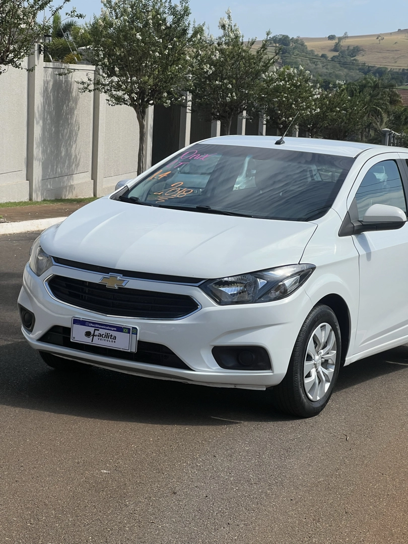 CHEVROLET ONIX 1.4 MPFI LT 8V FLEX 4P MANUAL