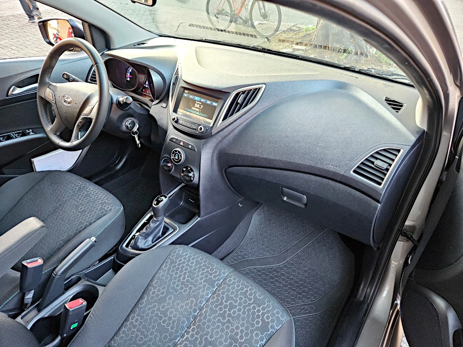 hyundai HB20X 1.6 16V STYLE FLEX 4P AUTOMÁTICO 201817