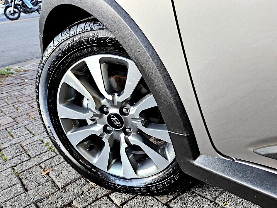 hyundai HB20X 1.6 16V STYLE FLEX 4P AUTOMÁTICO 20187