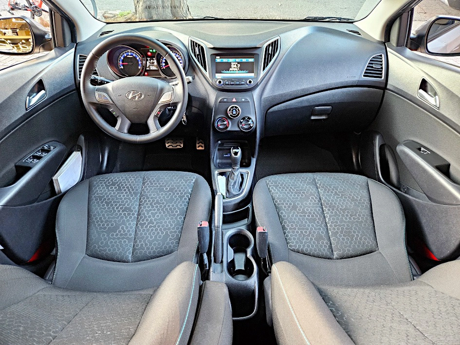 hyundai HB20X 1.6 16V STYLE FLEX 4P AUTOMÁTICO 20185