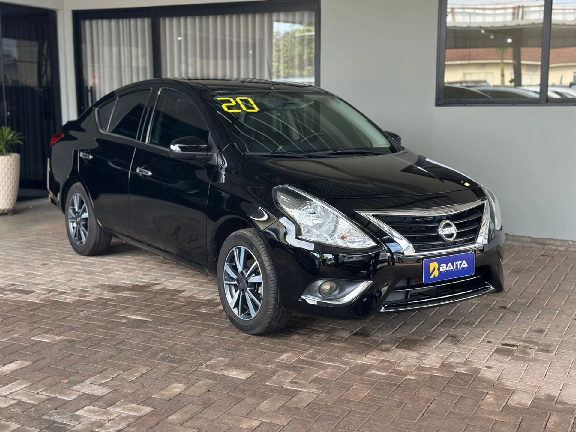 NISSAN VERSA - Imagem 2