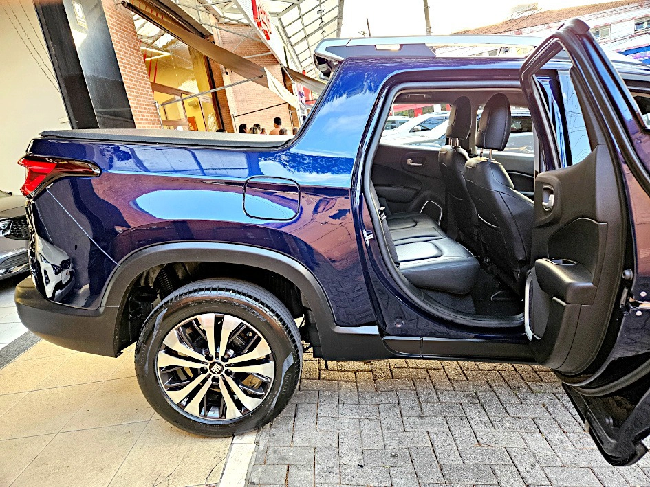 fiat TORO 1.3 TURBO 270 FLEX VOLCANO AT6 202312