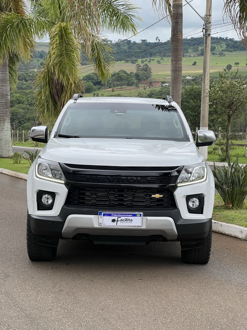 CHEVROLET S10 2.8 16V TURBO DIESEL HIGH COUNTRY CD 4X4 AUTOMÁTICO