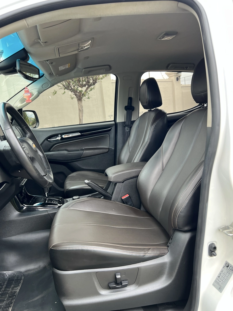 CHEVROLET S10 2.8 16V TURBO DIESEL HIGH COUNTRY CD 4X4 AUTOMÁTICO