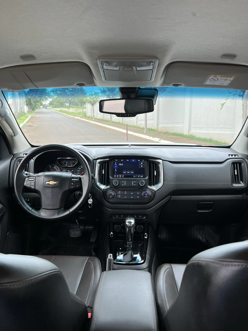 CHEVROLET S10 2.8 16V TURBO DIESEL HIGH COUNTRY CD 4X4 AUTOMÁTICO