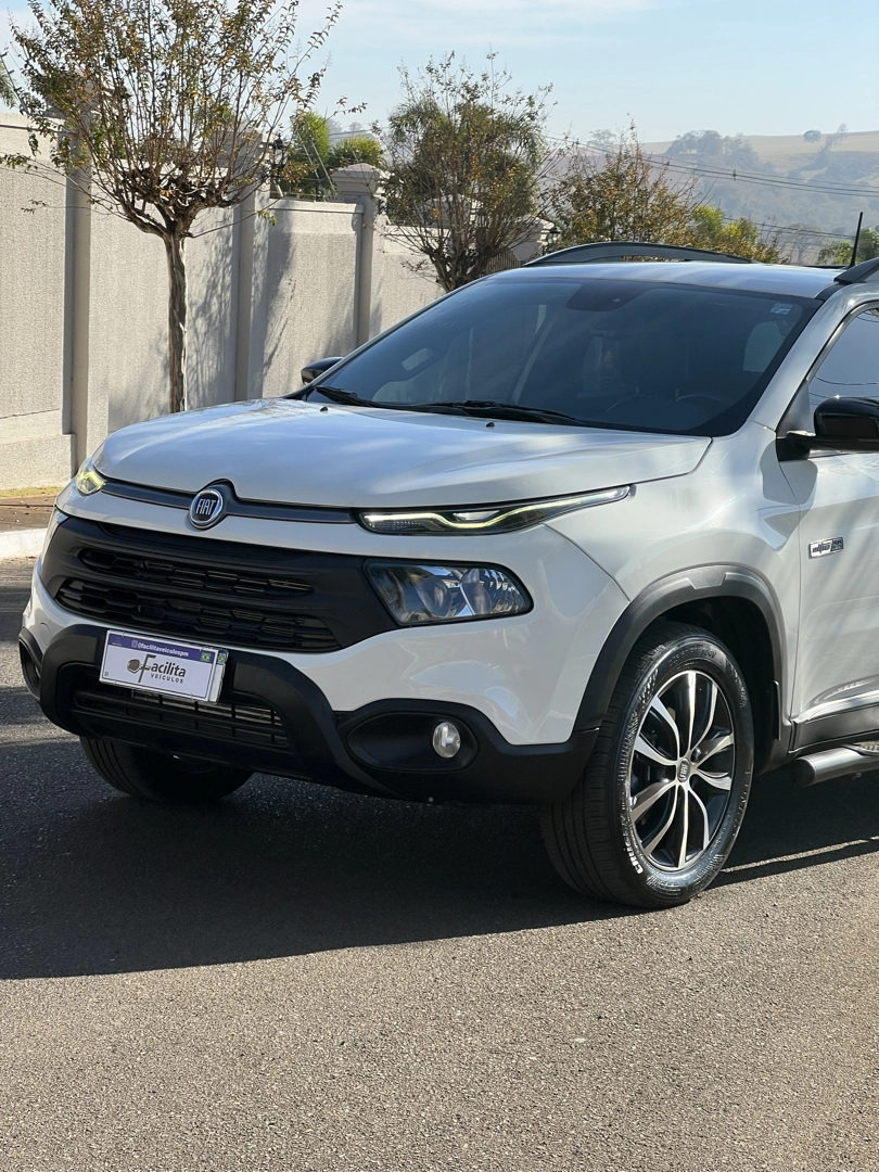 FIAT TORO 2.0 16V TURBO DIESEL ULTRA 4WD AT9