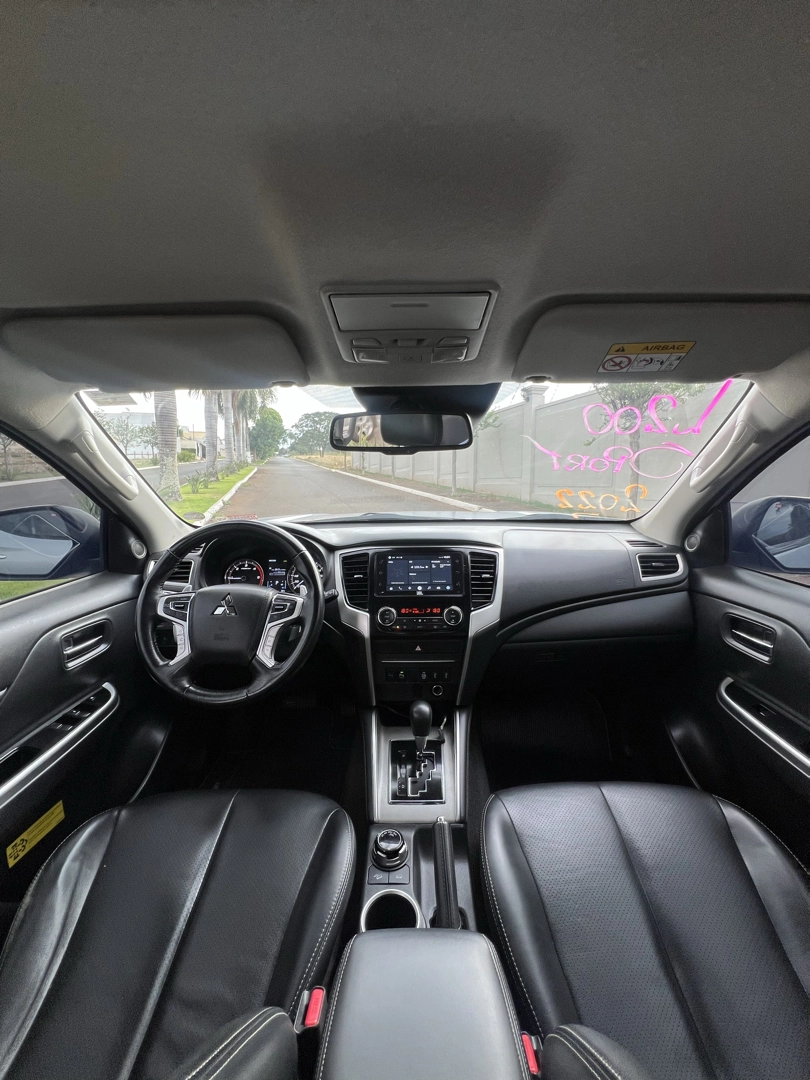 MITSUBISHI L200 TRITON 2.4 16V TURBO DIESEL SPORT HPE-S CD 4P 4X4 AUTOMÁTICO