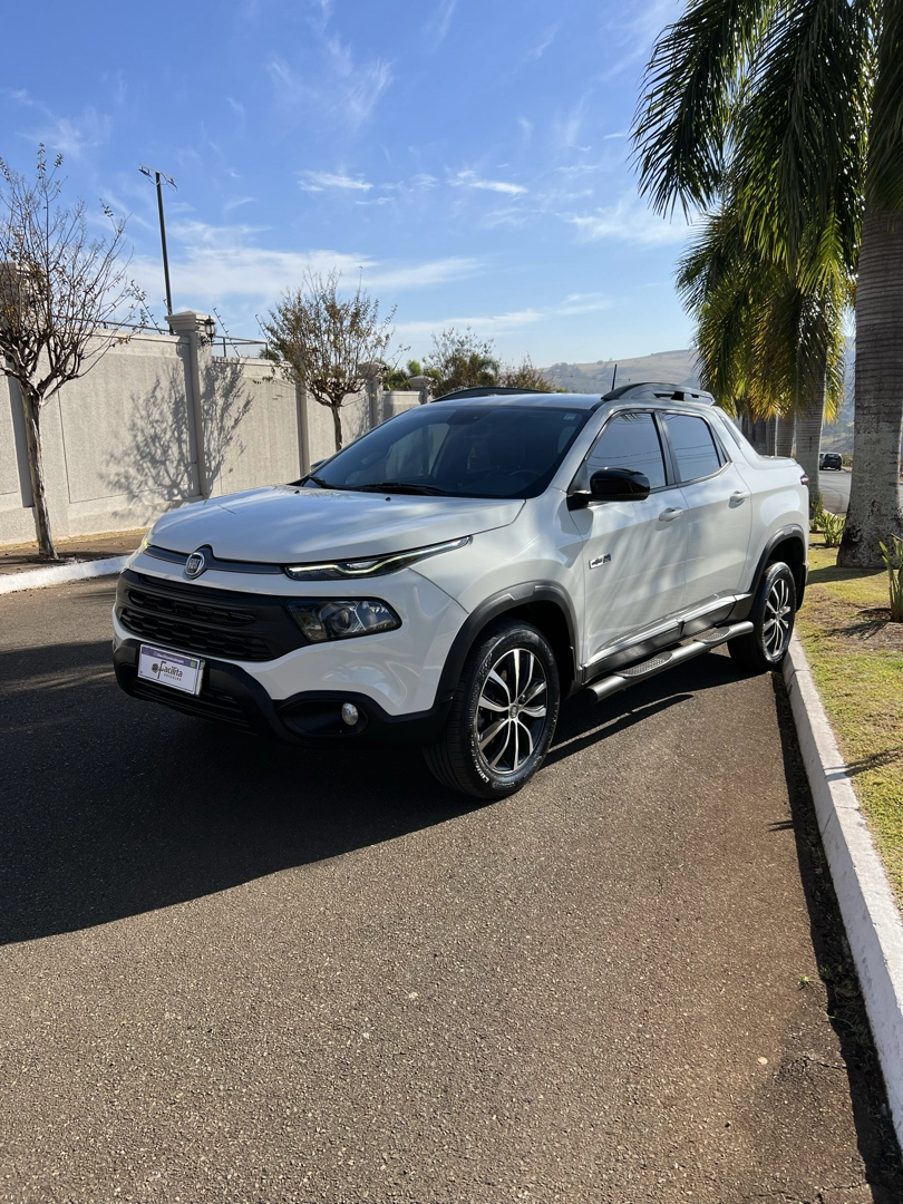 FIAT TORO 2.0 16V TURBO DIESEL ULTRA 4WD AT9