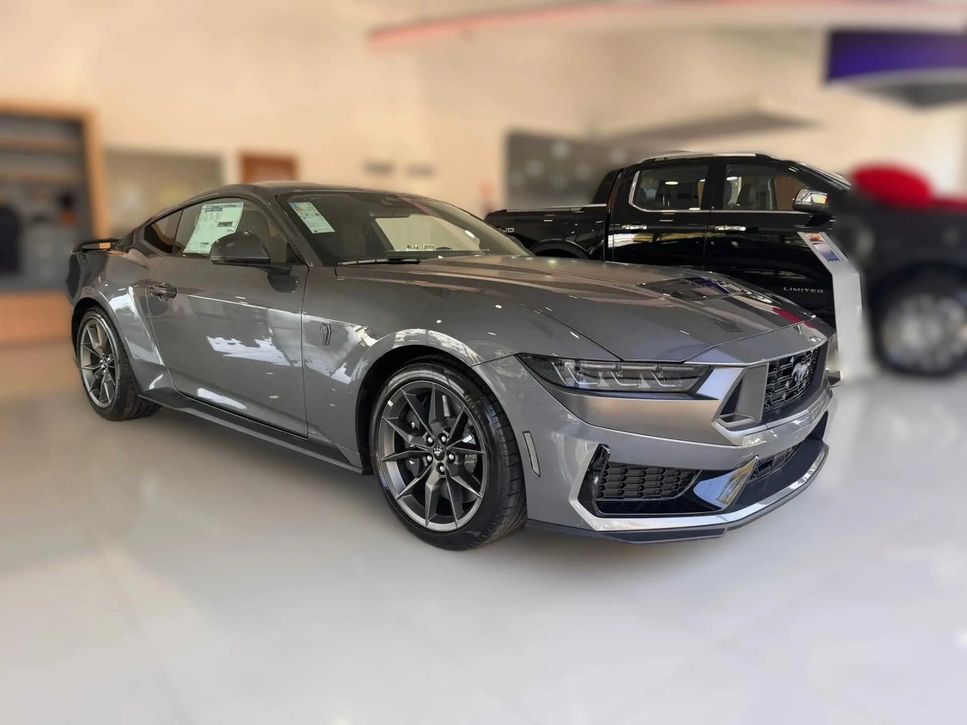FORD MUSTANG