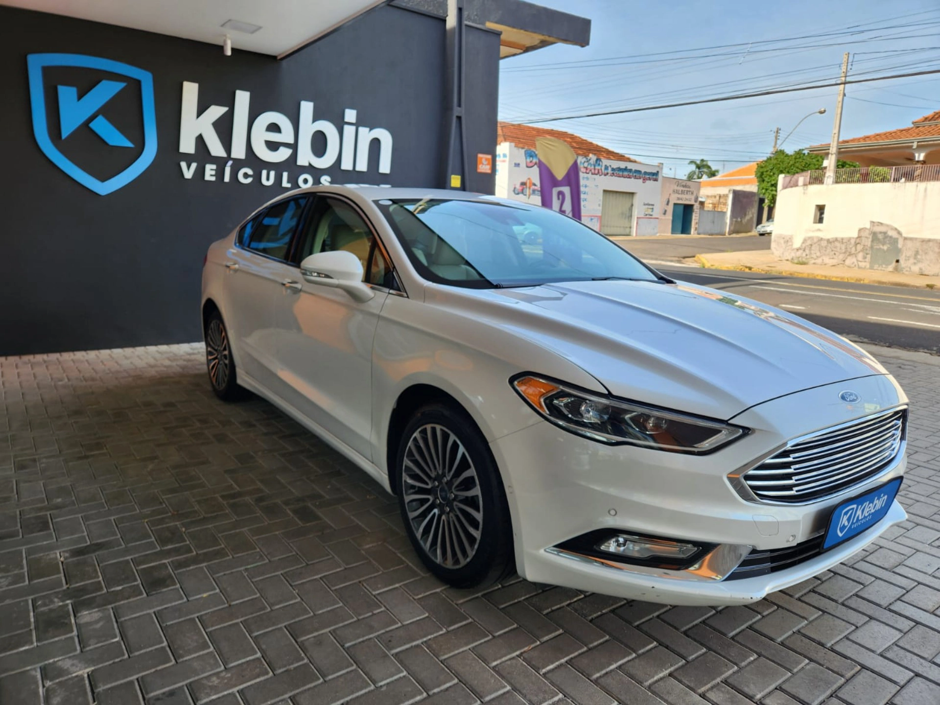 FORD FUSION 2.0 TITANIUM AWD 16V GASOLINA 4P AUTOMÁTICO