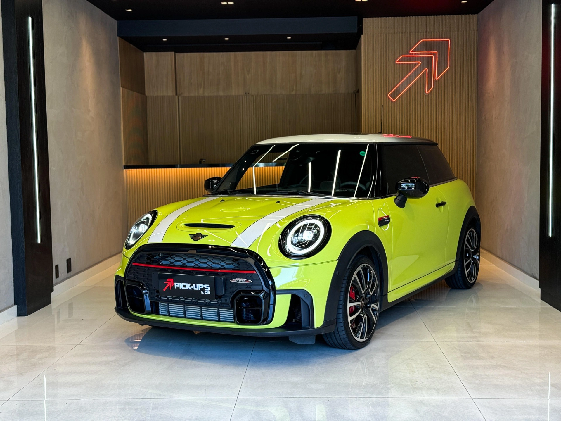 MINI COOPER 2.0 16V TWINPOWER GASOLINA JOHN COOPER WORKS ZESTY YELLOW 25K EDITION 2P STEPTRONIC