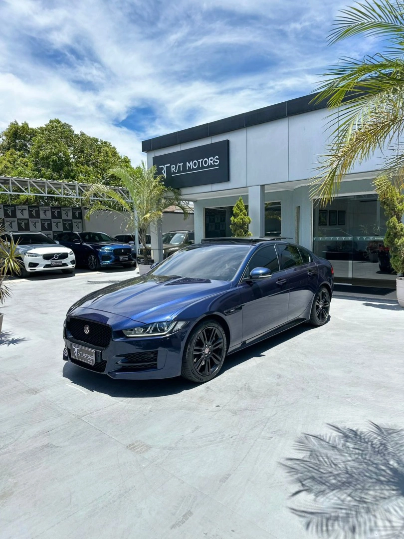 JAGUAR XE 2.0 16V SI4 TURBO GASOLINA R-SPORT 4P AUTOMÁTICO
