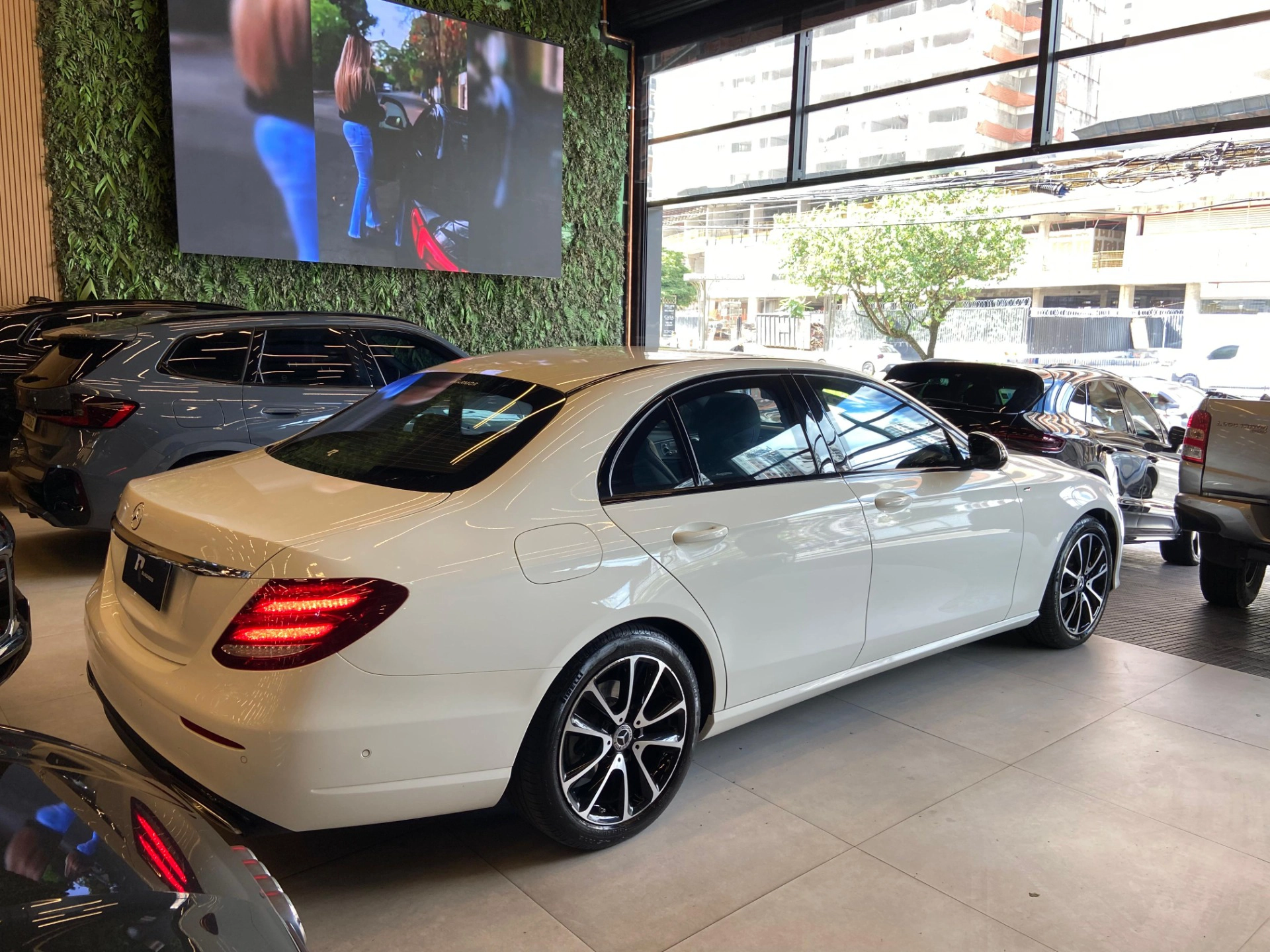 mercedes-benz E 250 2.0 CGI GASOLINA AVANTGARDE 9G-TRONIC 2019