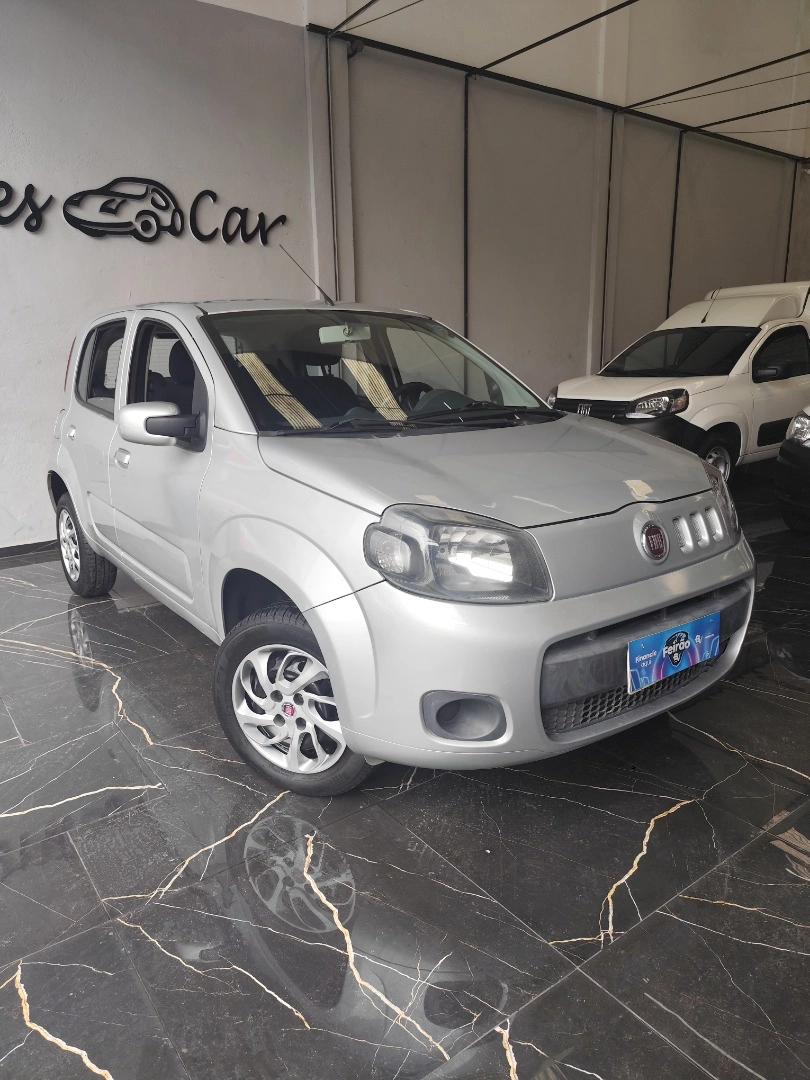 FIAT UNO 1.0 EVO VIVACE 8V FLEX 4P MANUAL