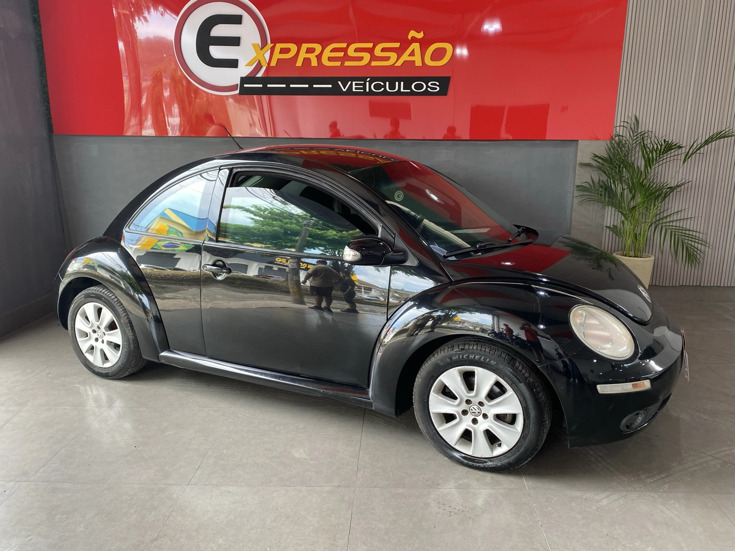 VOLKSWAGEN NEW BEETLE 2.0 MI 8V GASOLINA 2P TIPTRONIC