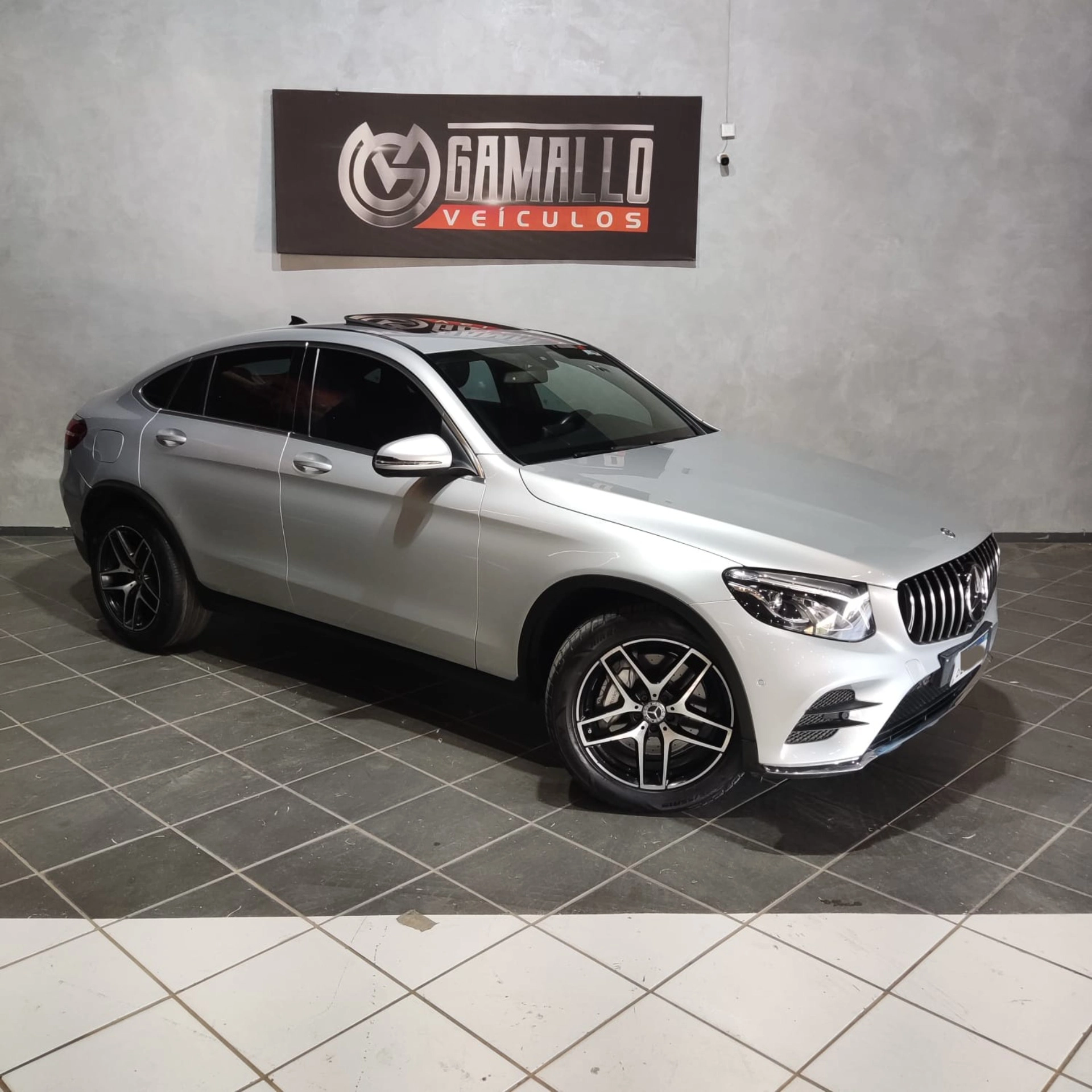 MERCEDES-BENZ GLC 250 2.0 CGI GASOLINA COUPÉ 4MATIC 9G-TRONIC