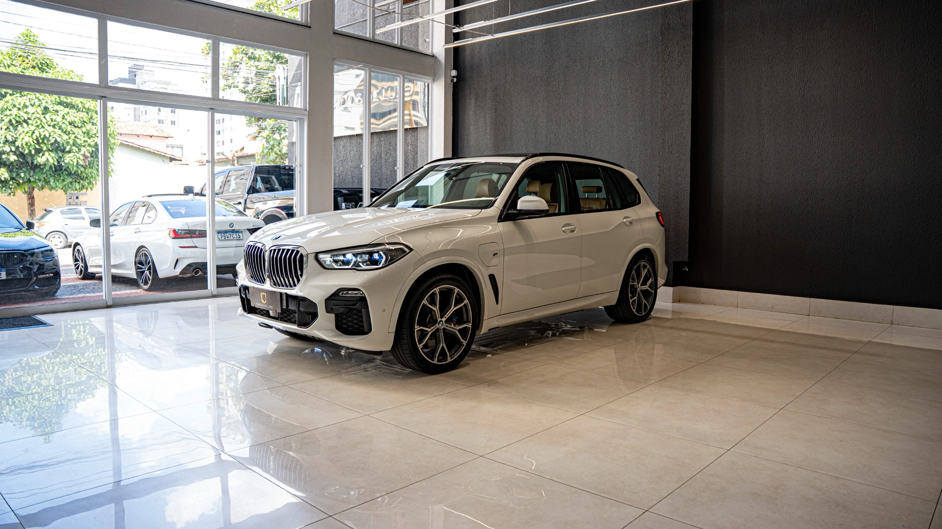 BMW X5 3.0 I6 TURBO HÍBRIDO XDRIVE45E M SPORT AUTOMÁTICO