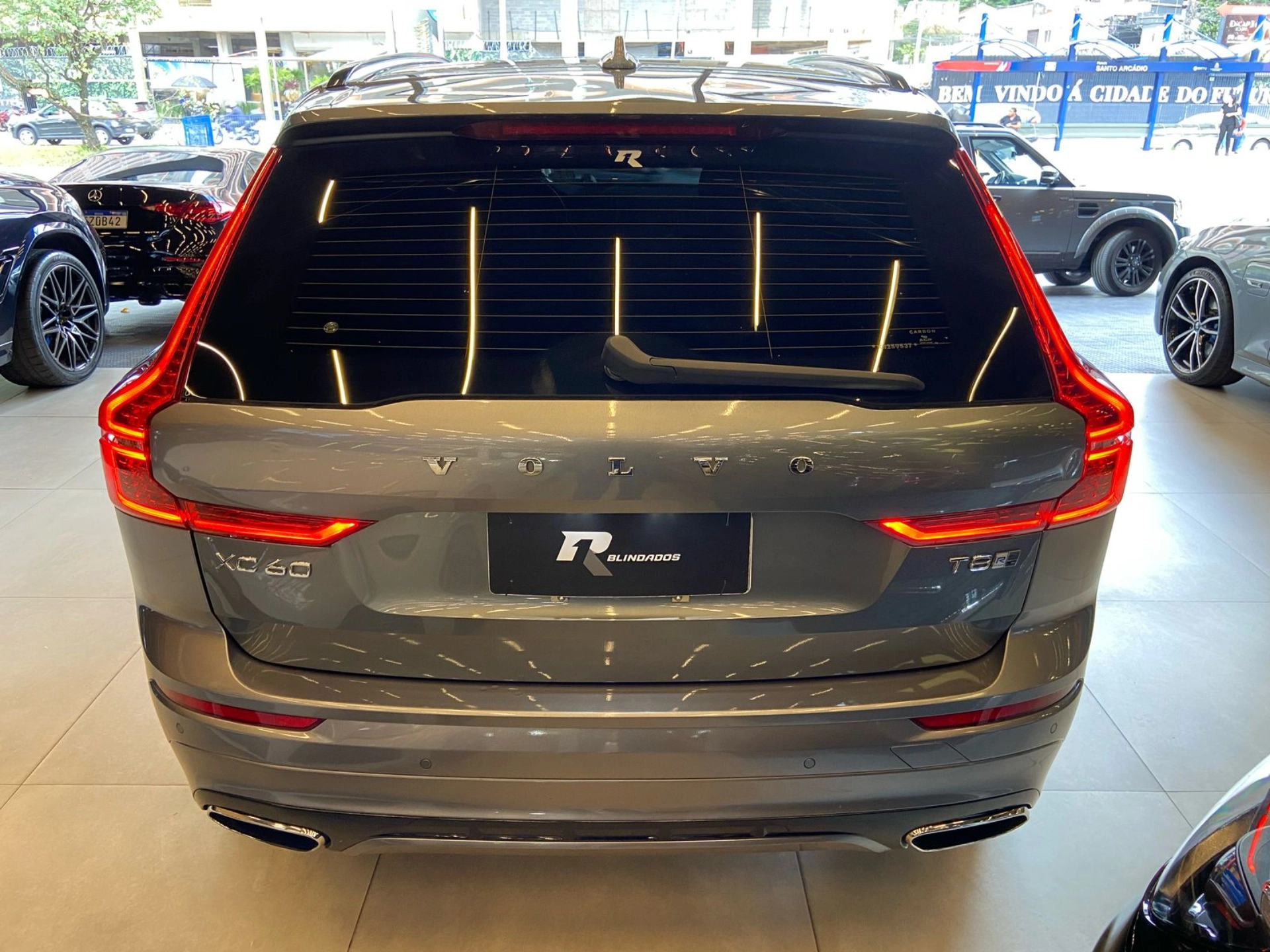 volvo XC60 2.0 T8 HYBRID R-DESIGN AWD GEARTRONIC 2019