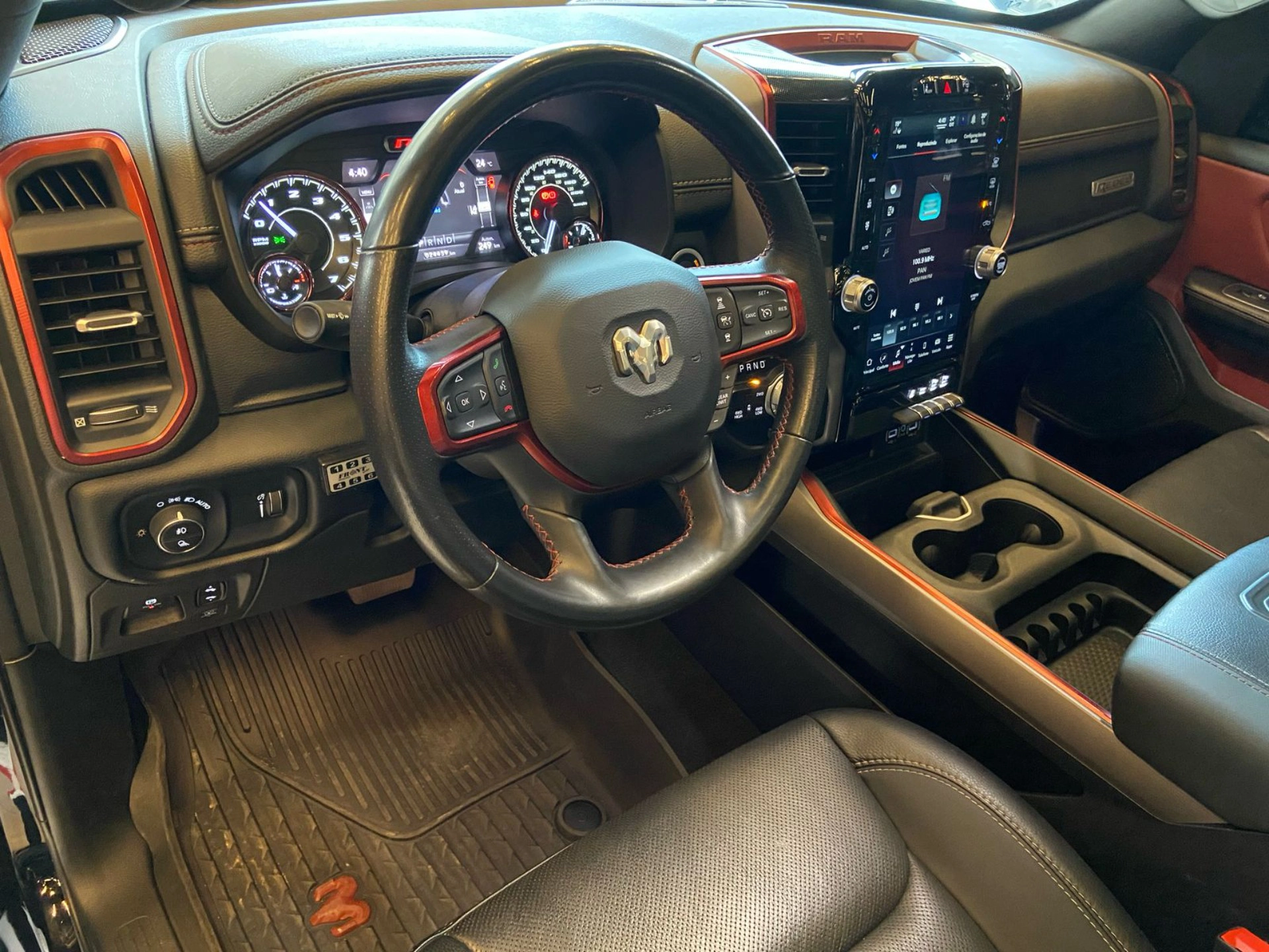 ram 1500 5.7 V8 GASOLINA REBEL CD 4X4 AUTOMÁTICO 2022