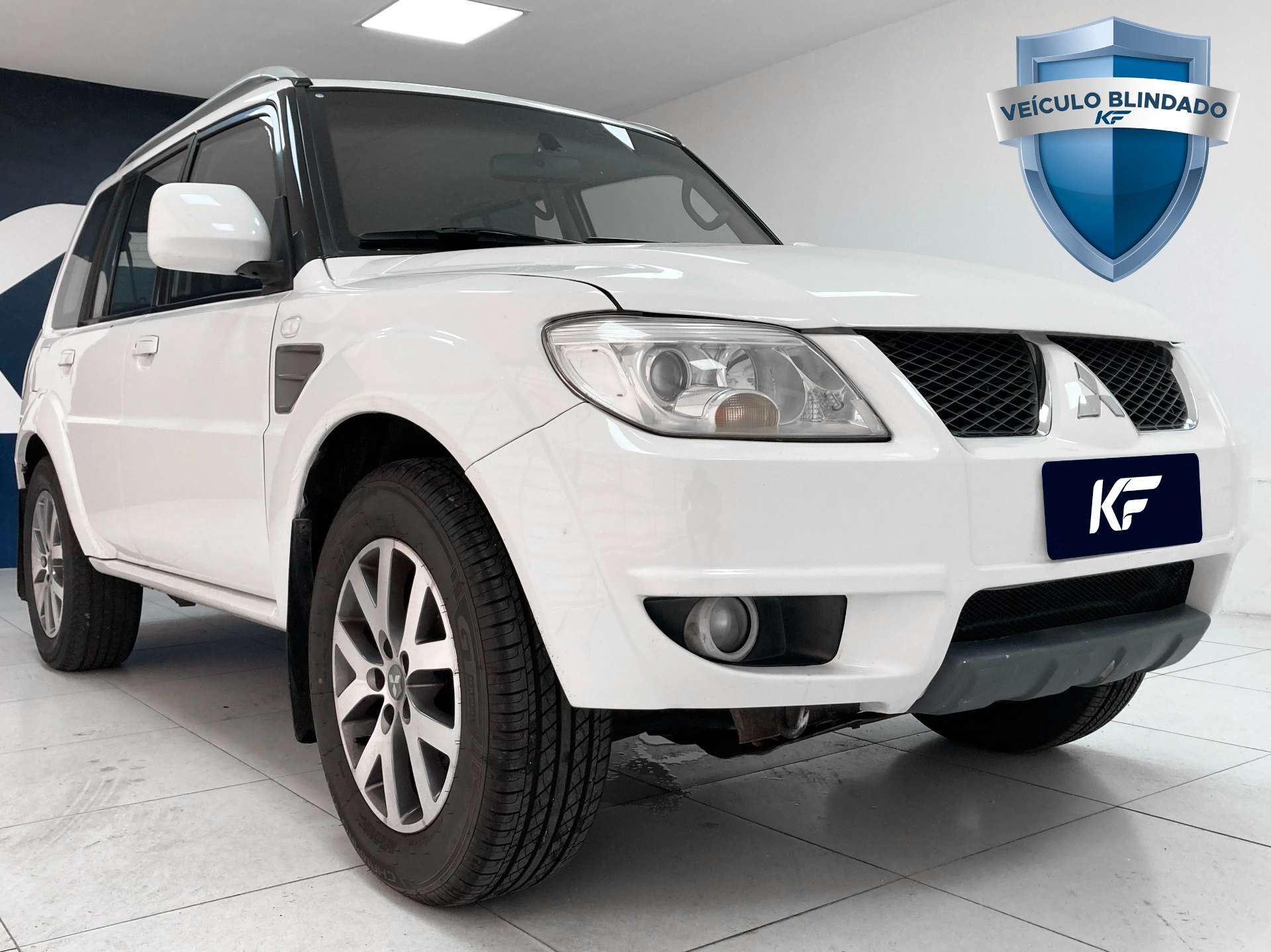 MITSUBISHI PAJERO TR4 2.0 4X2 16V 140CV FLEX 4P AUTOMÁTICO