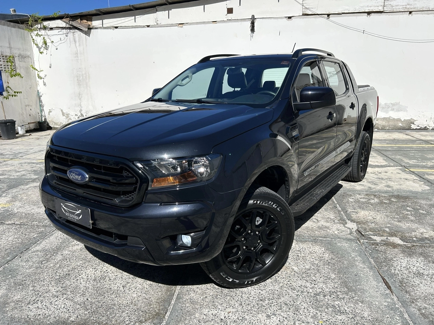FORD RANGER 2.2 BLACK 4X2 CD 16V DIESEL 4P AUTOMÁTICO