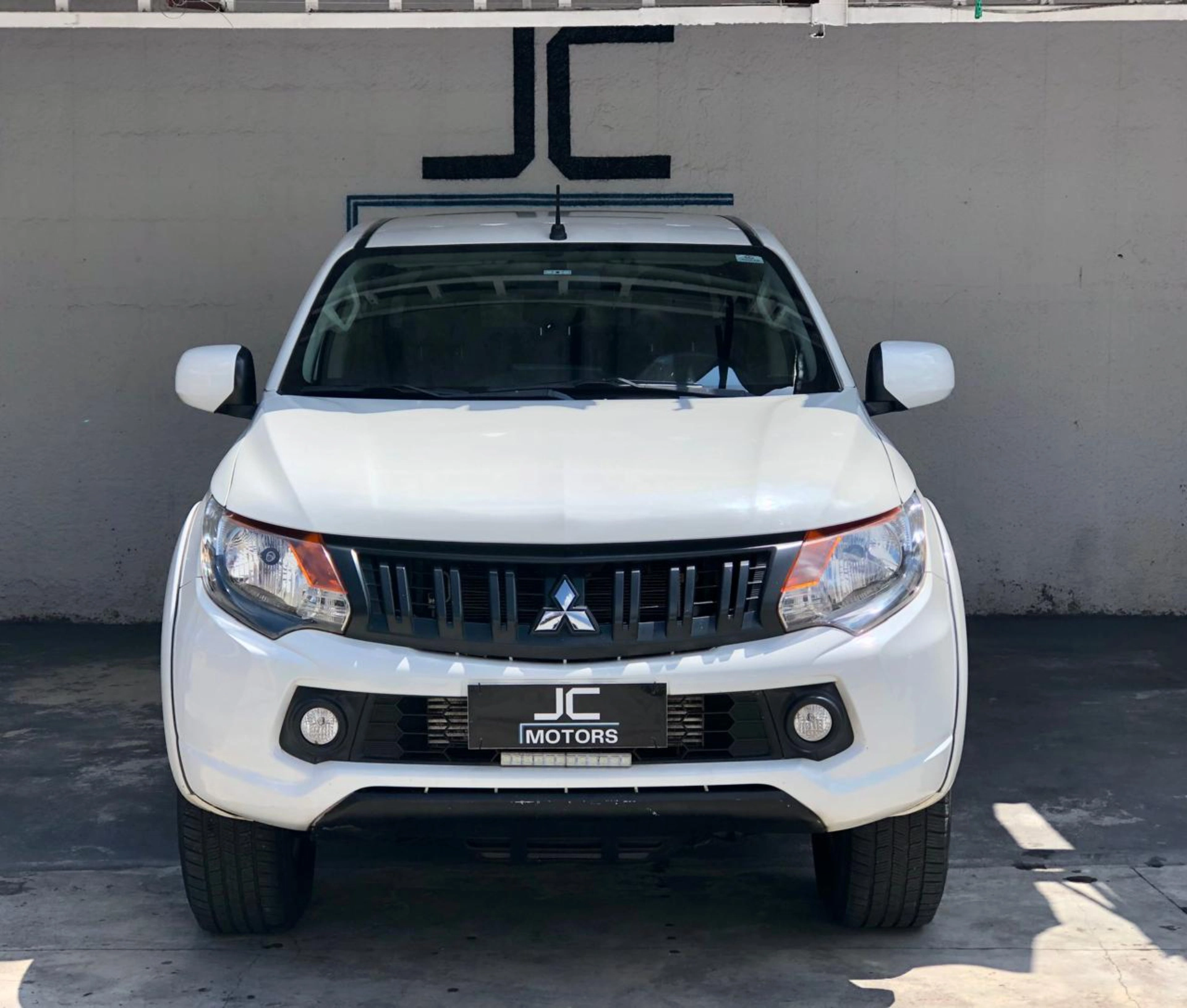 MITSUBISHI L200 TRITON 2.4 16V TURBO DIESEL GL CD 4X4 MANUAL