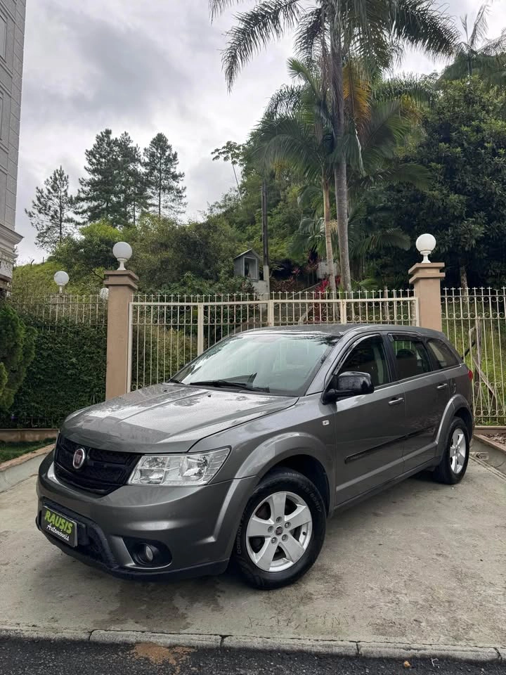 FIAT FREEMONT 2.4 EMOTION 16V GASOLINA 4P AUTOMÁTICO