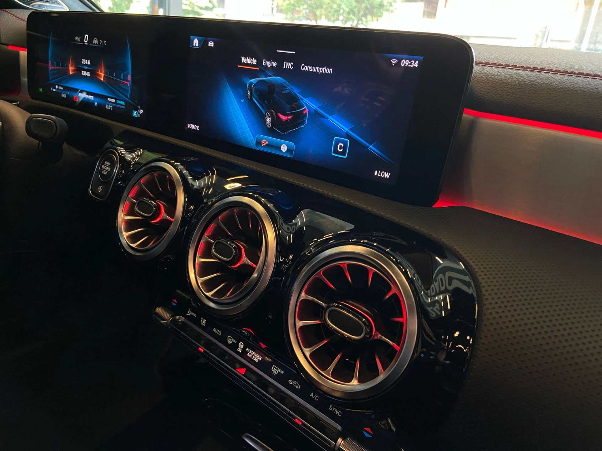 mercedes-benz CLA 35 AMG 2.0 MHEV 4MATIC 8G-DCT 2024