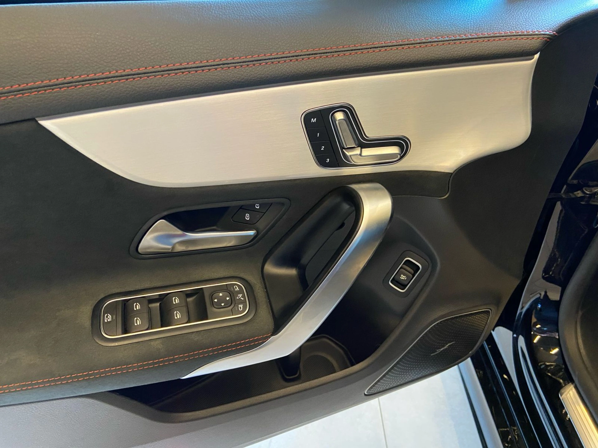 mercedes-benz CLA 35 AMG 2.0 MHEV 4MATIC 8G-DCT 2024