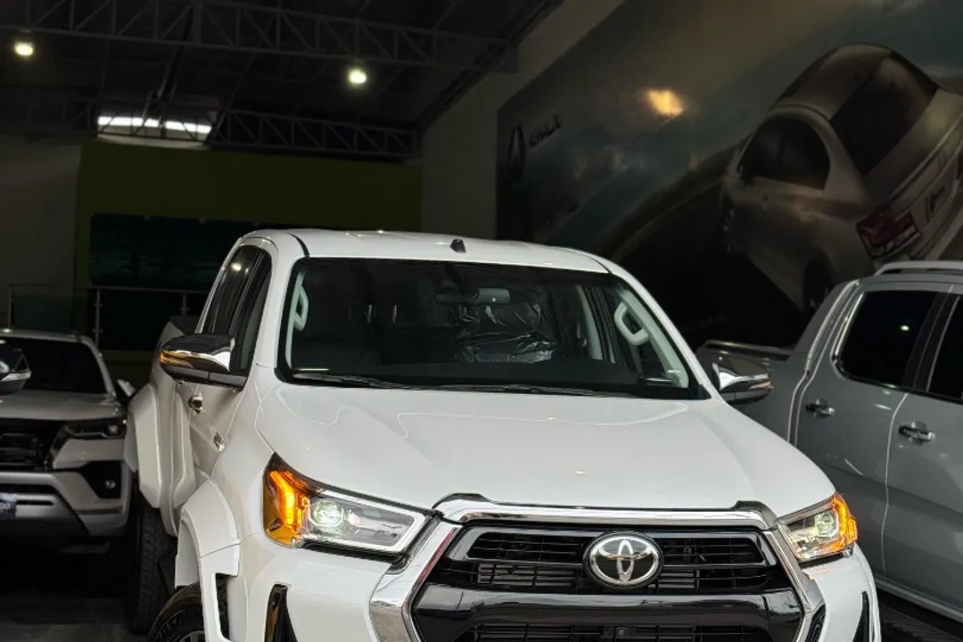 HILUX