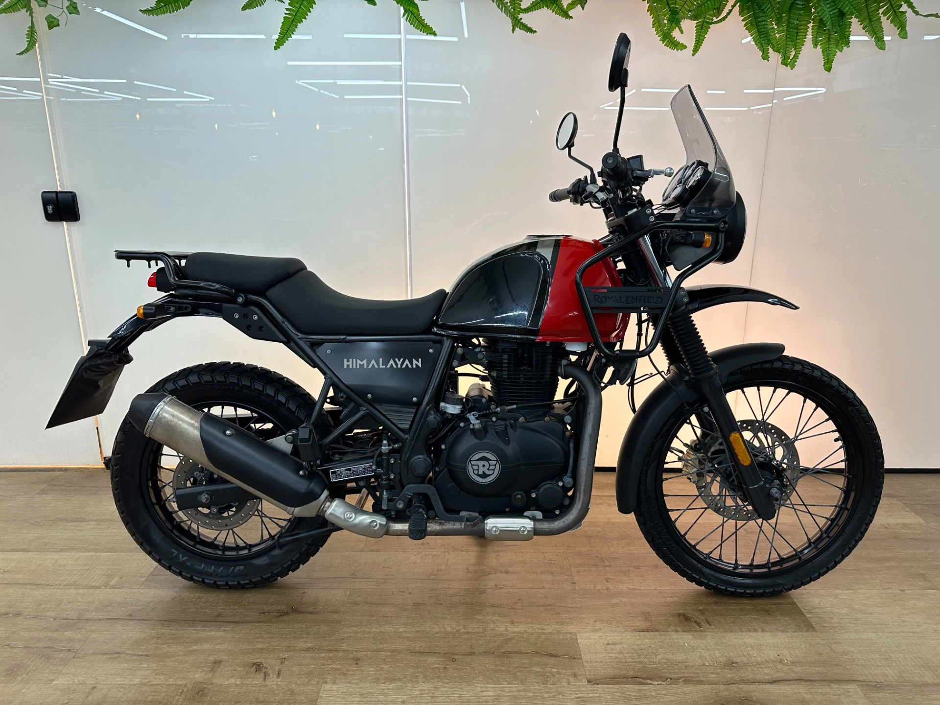 ROYAL ENFIELD HIMALAYAN Trail