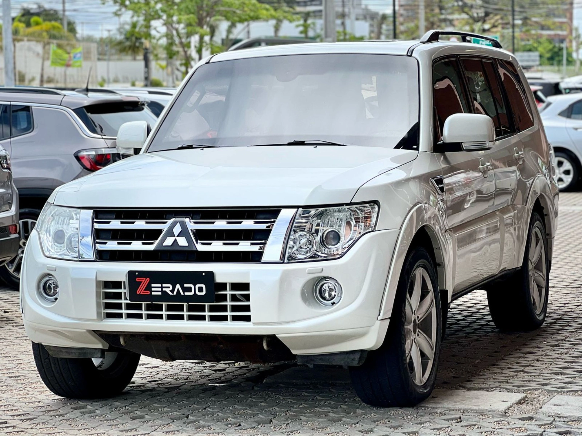 MITSUBISHI PAJERO FULL 3.2 HPE 4X4 16V TURBO INTERCOOLER DIESEL 4P AUTOMÁTICO