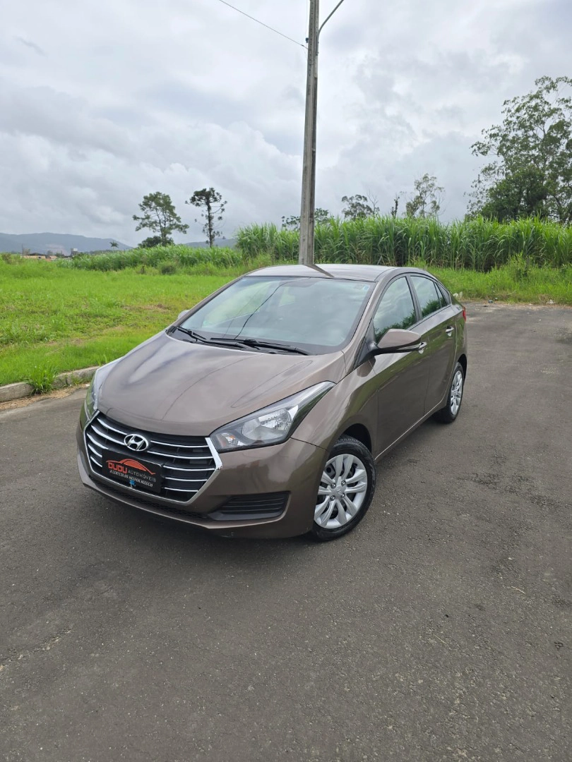 HYUNDAI HB20S 1.6 COMFORT PLUS 16V FLEX 4P AUTOMÁTICO