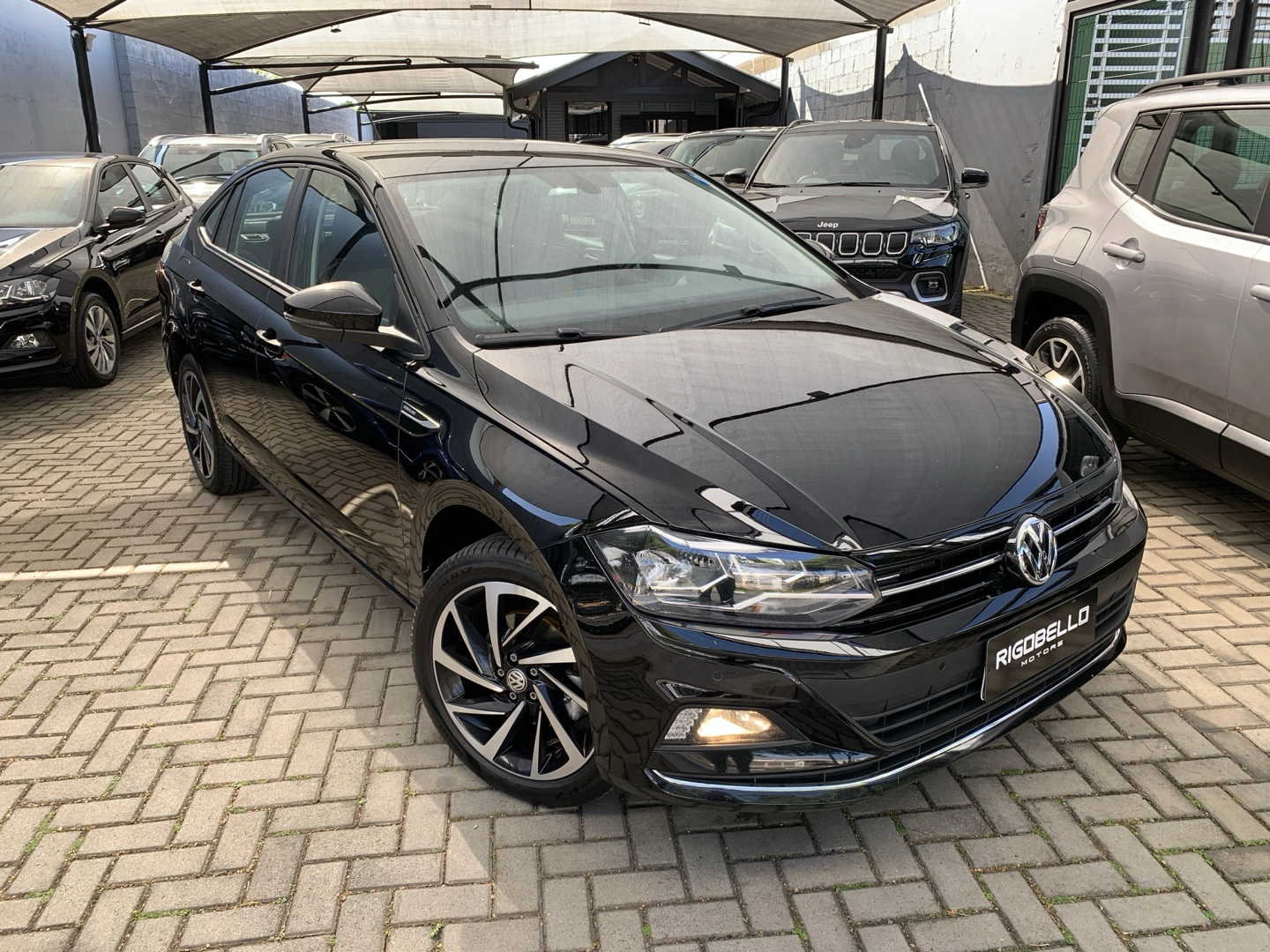 VOLKSWAGEN VIRTUS 1.0 200 TSI HIGHLINE AUTOMÁTICO