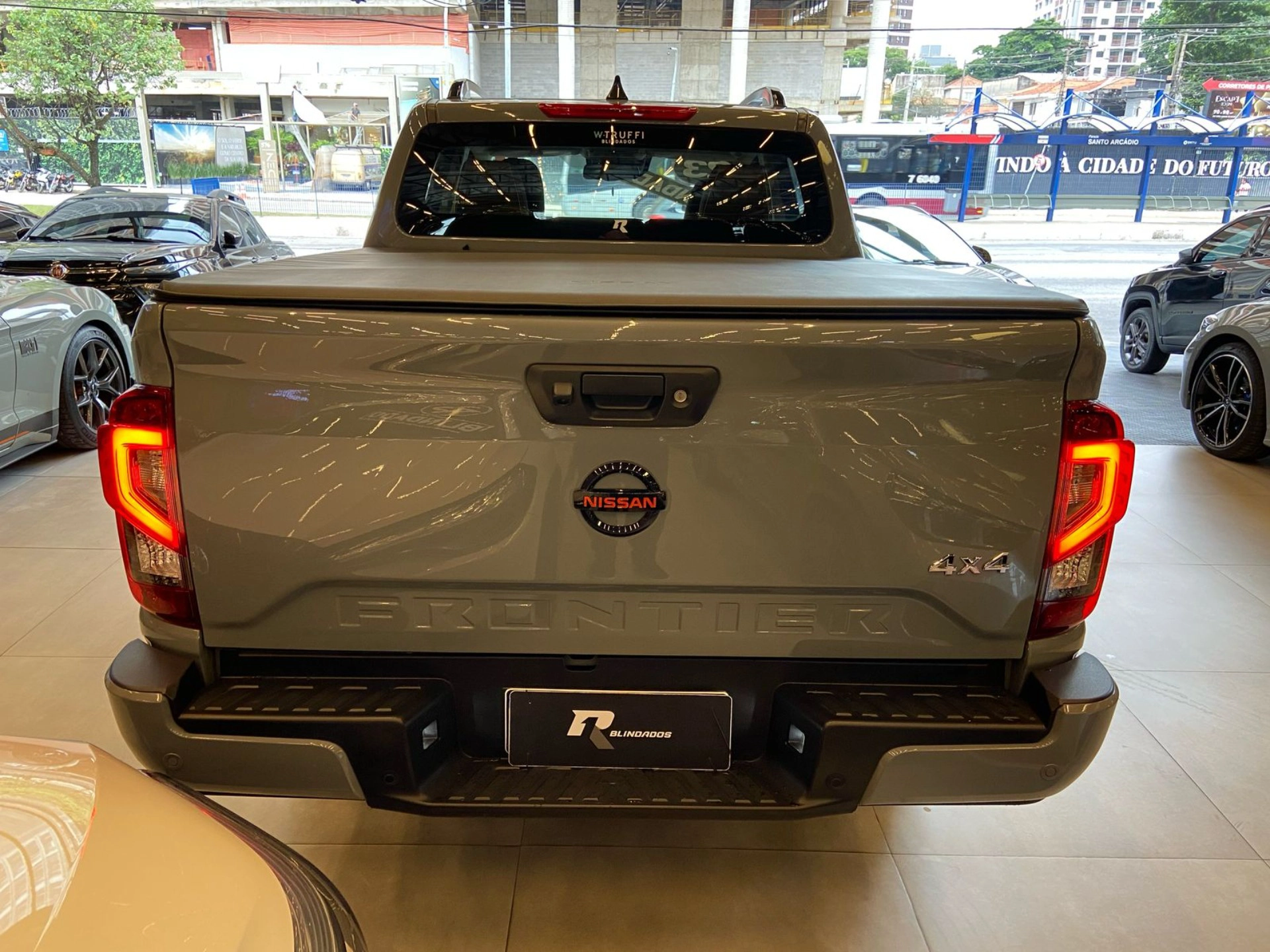nissan FRONTIER 2.3 16V TURBO DIESEL PRO4X CD 4X4 AUTOMÁTICO 2023
