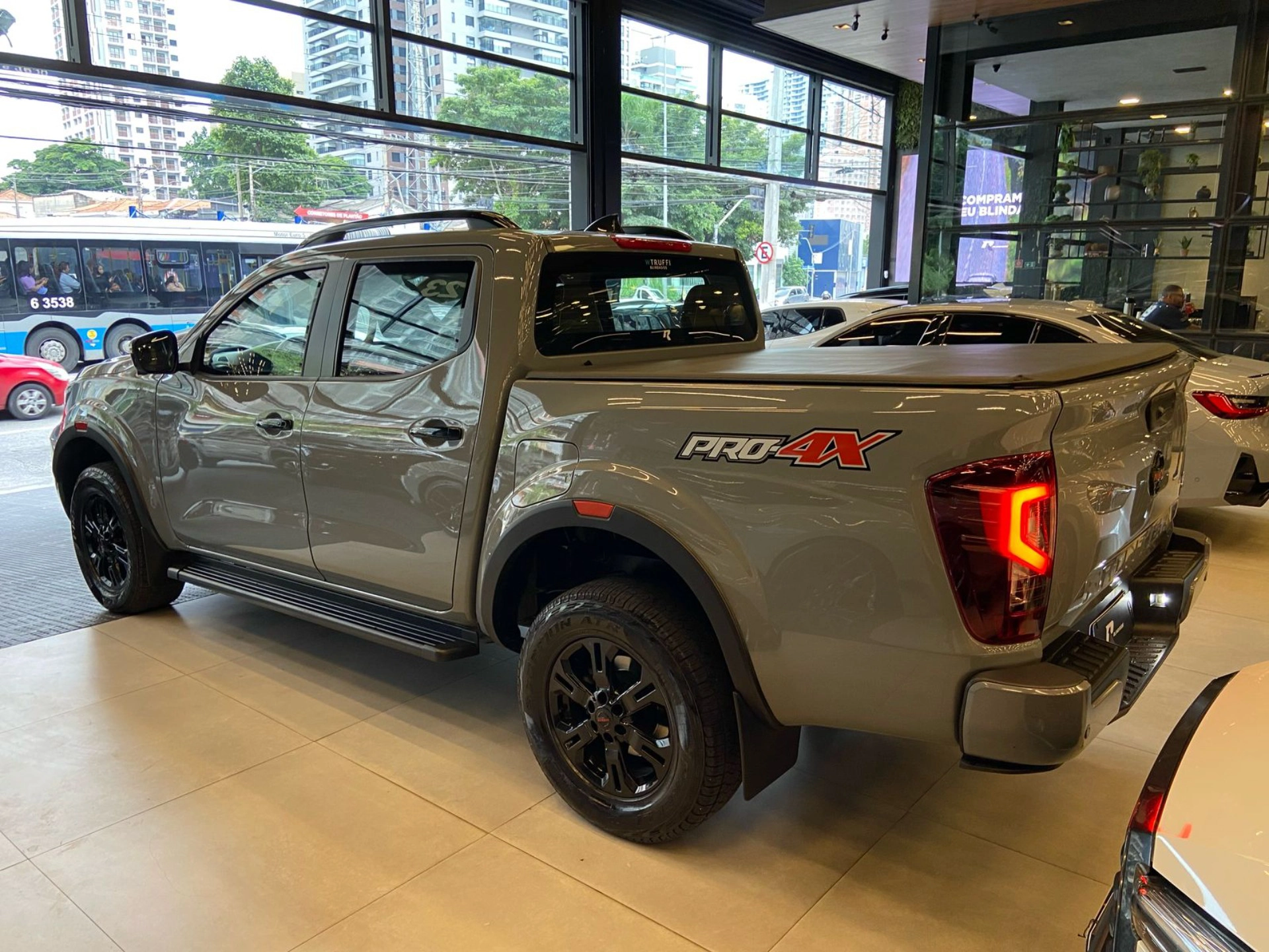 nissan FRONTIER 2.3 16V TURBO DIESEL PRO4X CD 4X4 AUTOMÁTICO 2023