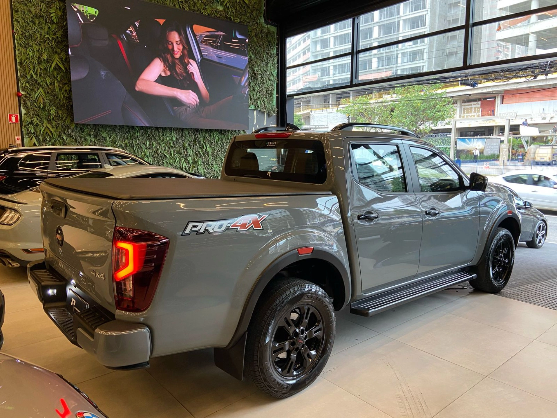 nissan FRONTIER 2.3 16V TURBO DIESEL PRO4X CD 4X4 AUTOMÁTICO 2023