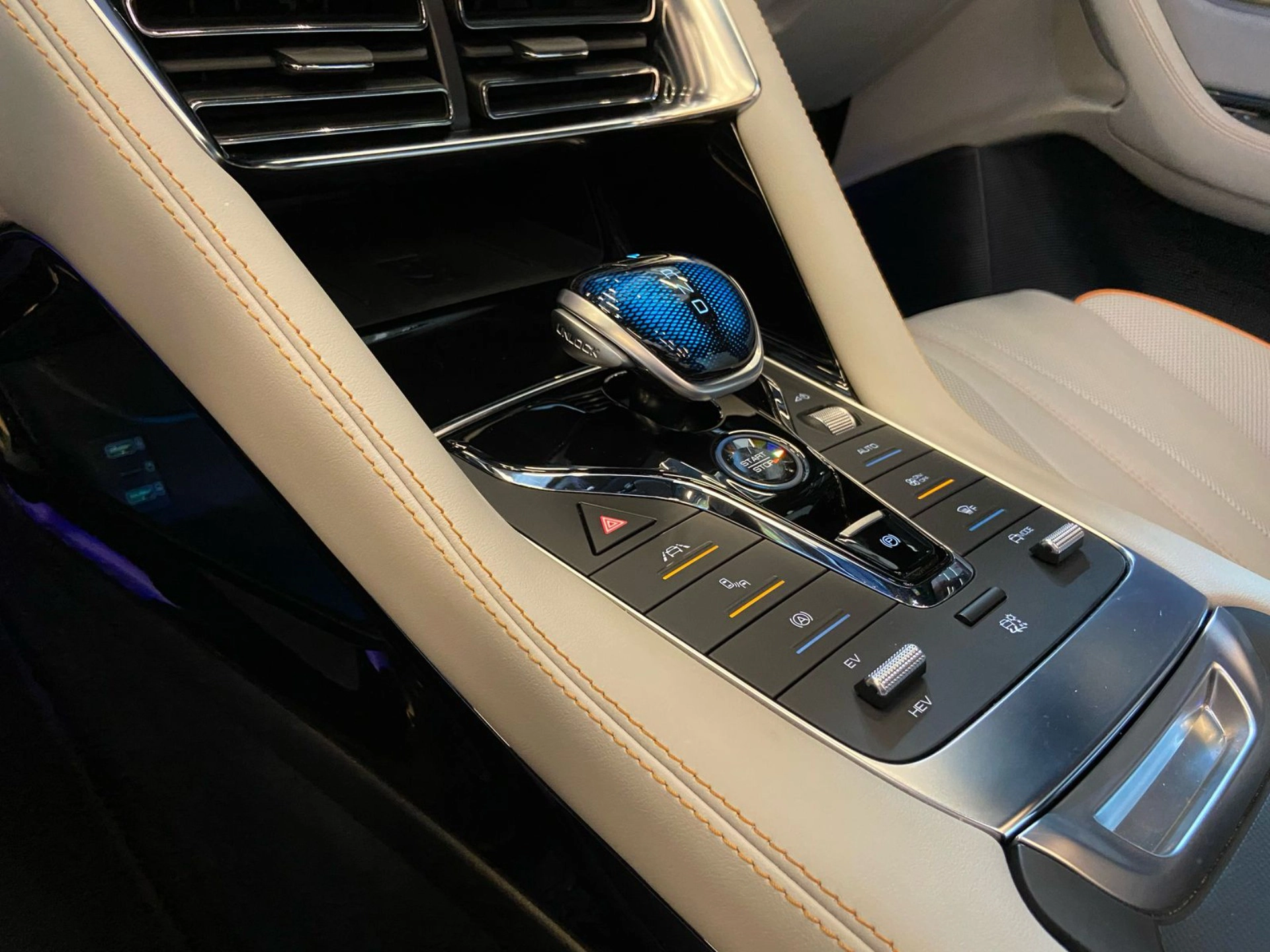 byd SONG PLUS 1.5 DM-I HÍBRIDO AUTOMÁTICO 2025