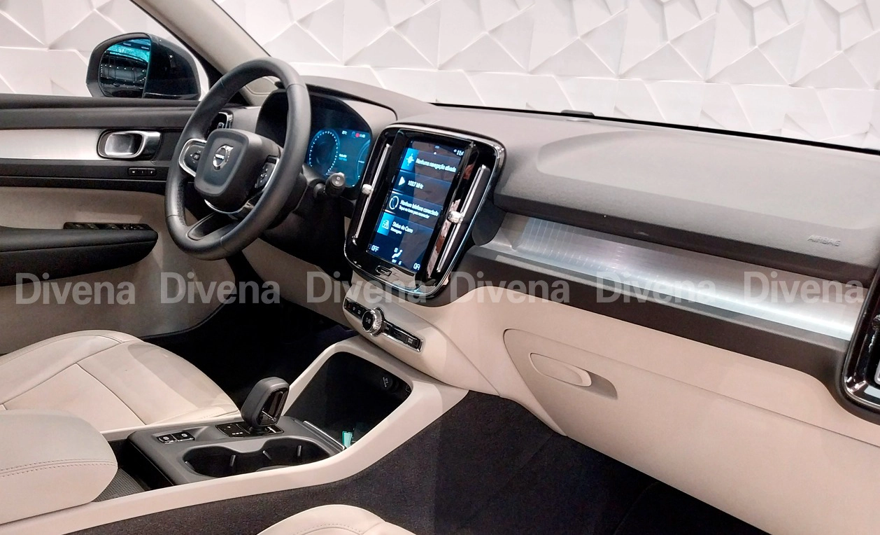 volvo XC40 1.5 T5 RECHARGE INSCRIPTION EXPRESSION GEARTRONIC 2022