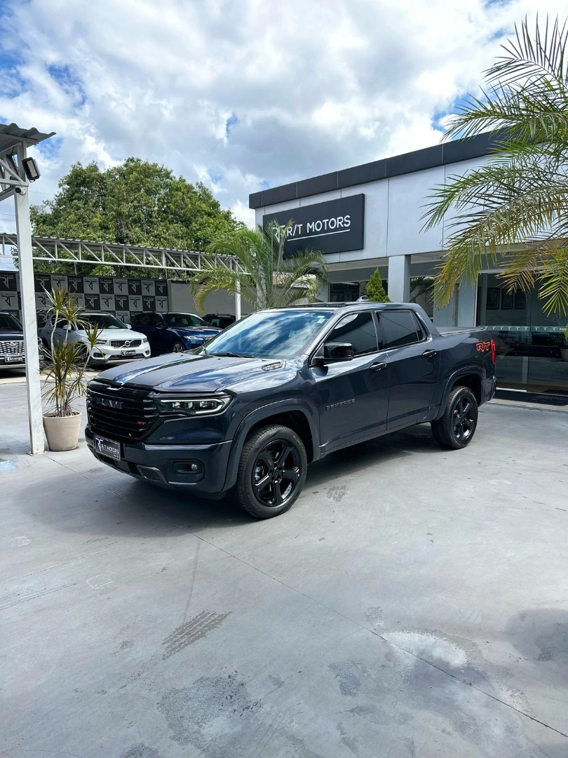 RAM RAMPAGE 2.0 HURRICANE 4 TURBO GASOLINA R/T 4X4 AUTOMÁTICO