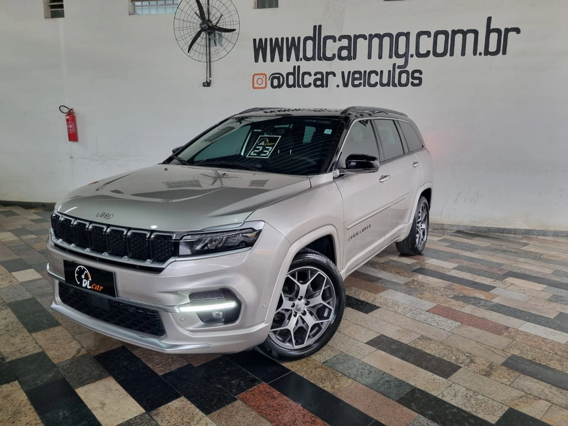 JEEP COMMANDER 1.3 T270 TURBO FLEX OVERLAND AT6