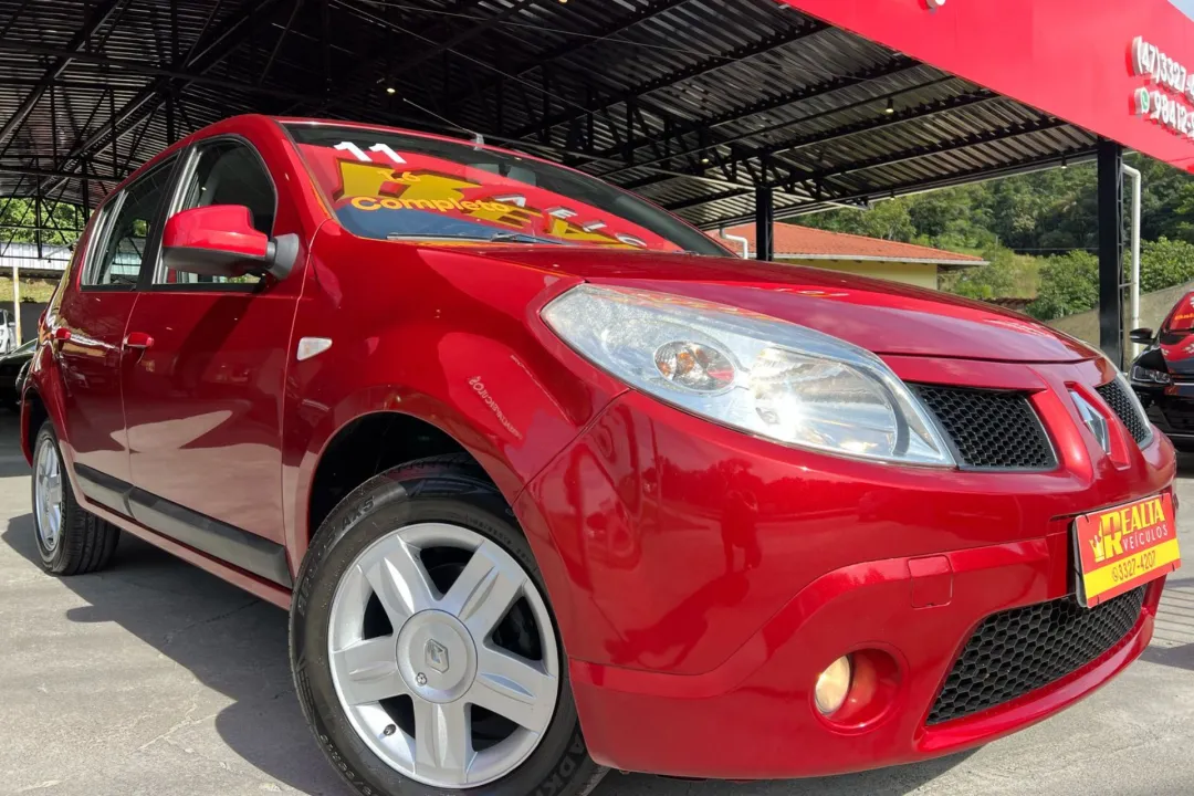 SANDERO