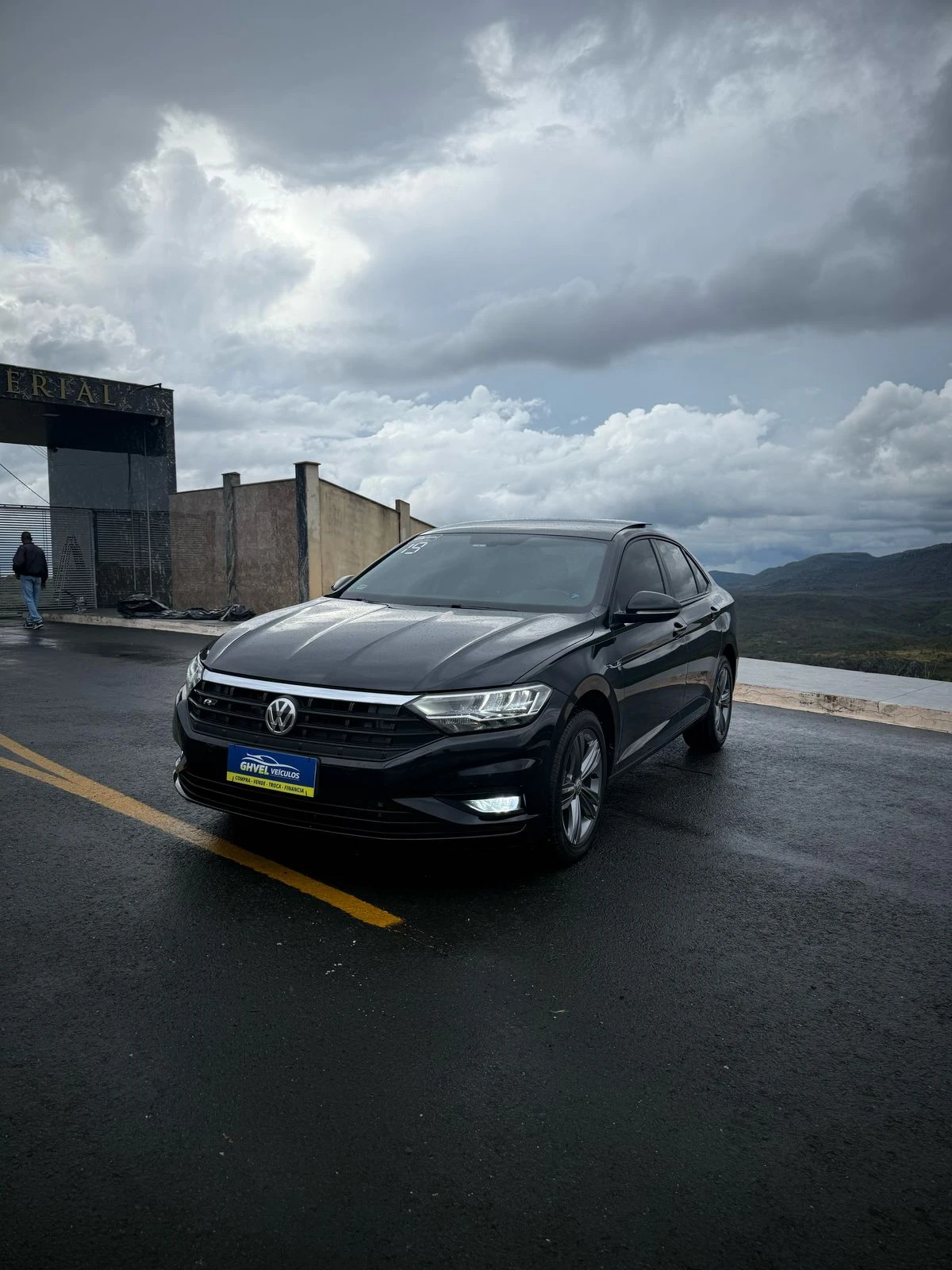 VOLKSWAGEN JETTA 1.4 250 TSI TOTAL FLEX R-LINE TIPTRONIC