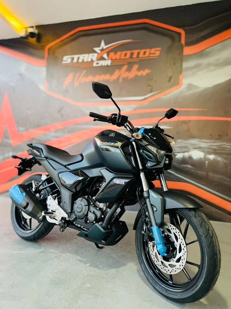 YAMAHA FZ15 FAZER CONNECTED ABS Street