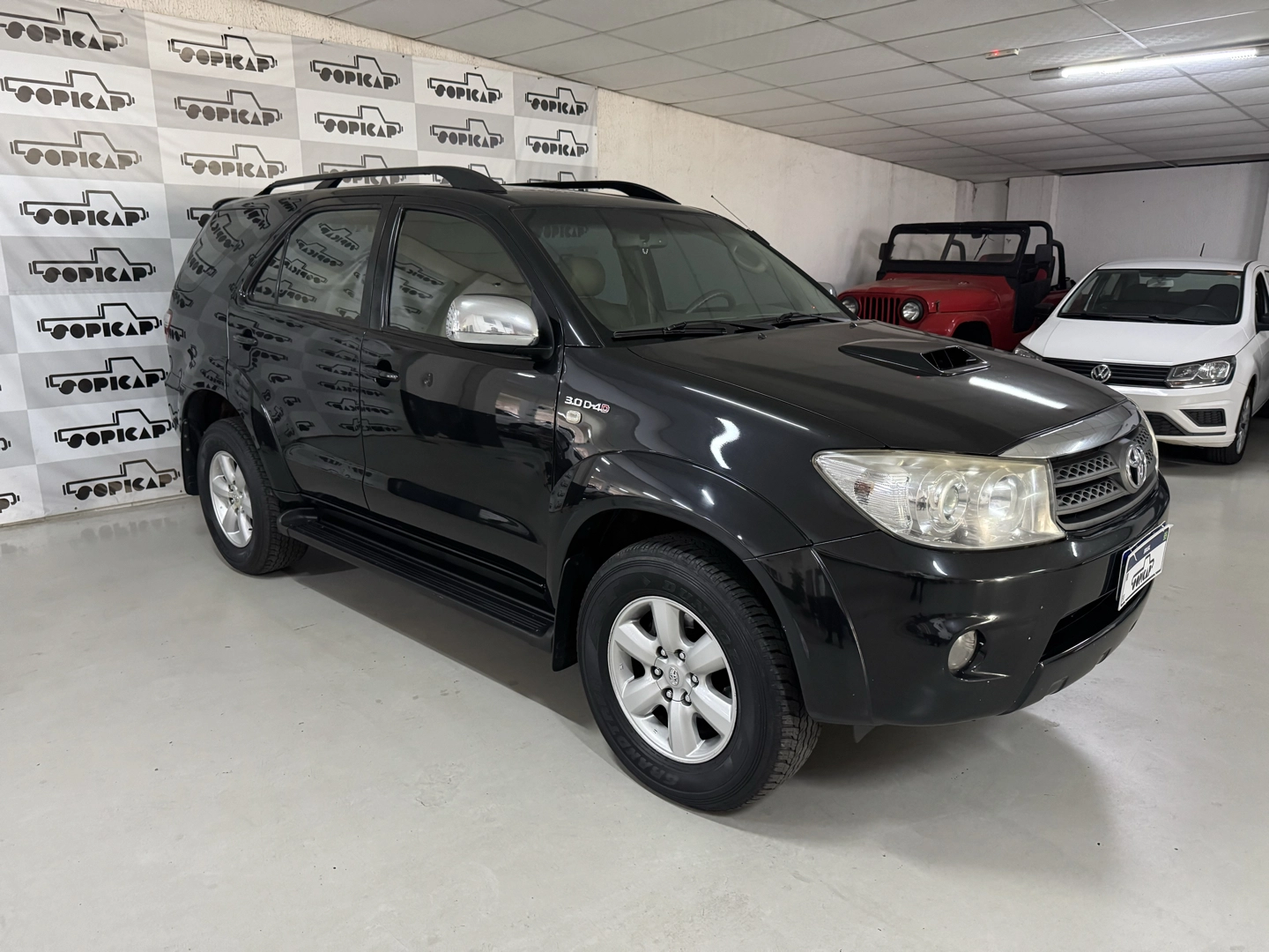 TOYOTA HILUX SW4 3.0 SRV 4X4 7 LUGARES 16V TURBO INTERCOOLER DIESEL 4P AUTOMÁTICO