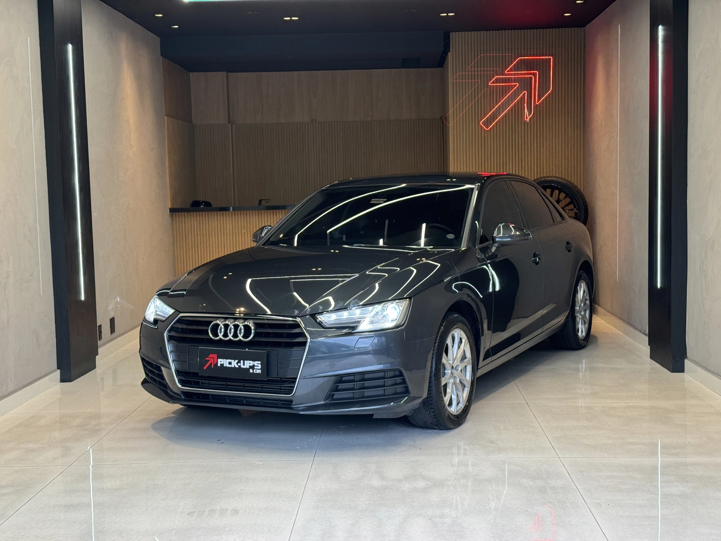 AUDI A4 2.0 TFSI AMBIENTE GASOLINA 4P S TRONIC
