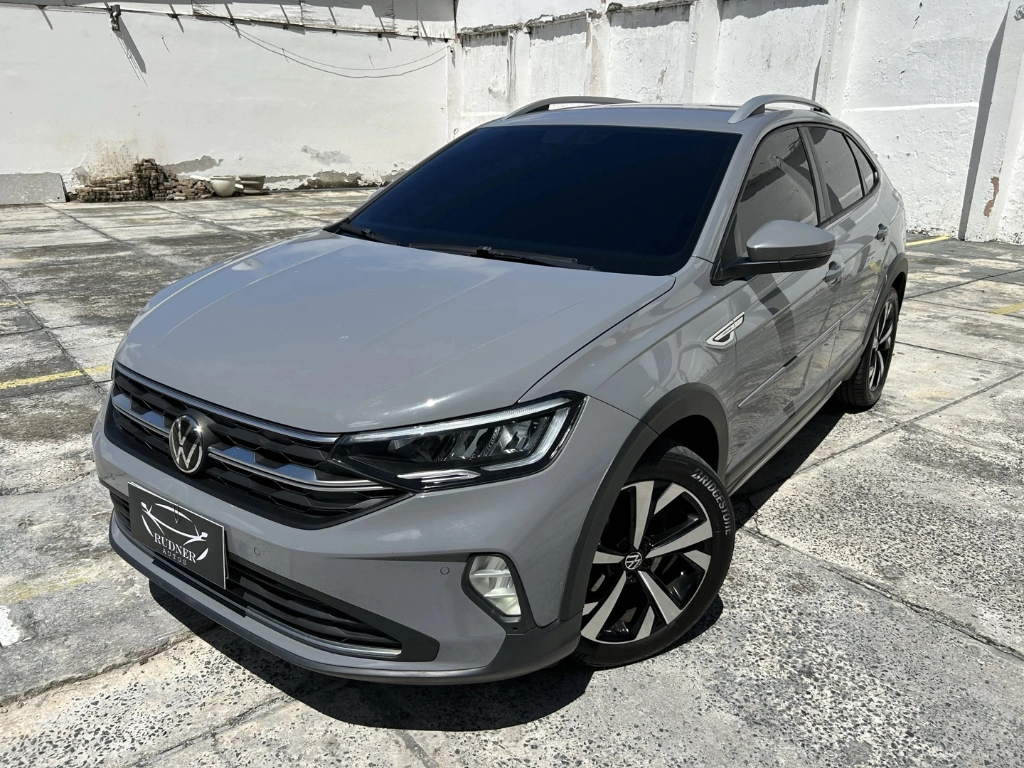 VOLKSWAGEN NIVUS 1.0 200 TSI TOTAL FLEX HIGHLINE AUTOMÁTICO