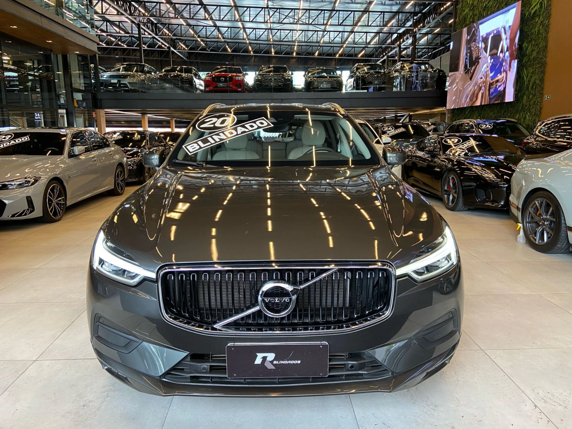 volvo XC60 2.0 T5 GASOLINA MOMENTUM AWD GEARTRONIC 2020